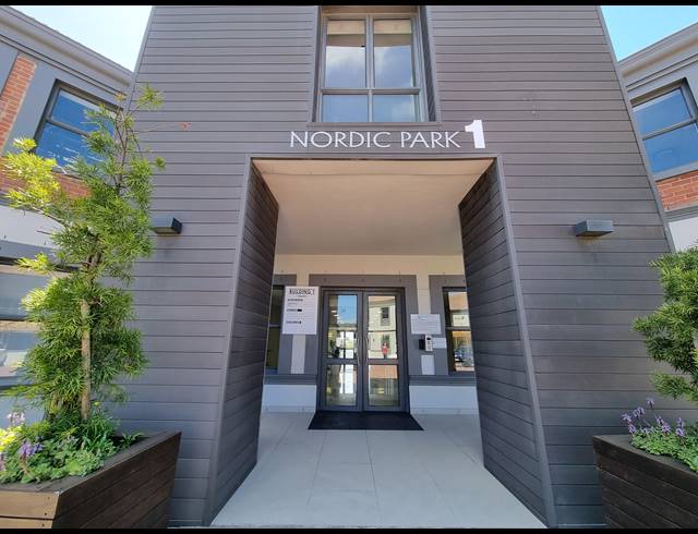 36M² OFFICE RENTED IN CENTURY CITY